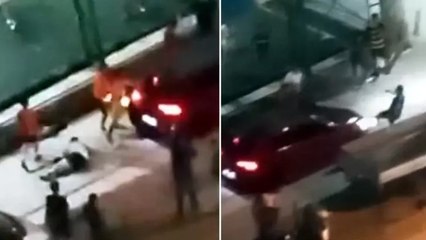 Avcılar’da halı sahada kavga: Önce bıçakladılar sonra ezmeye çalıştılar