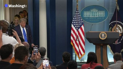 "Vous vous êtes pris une raclée", lance Trump au guide suprême iranien