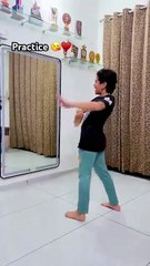 Shaky_dance_practice_😘♥️#kashishpatel_#netrapatel_#dancepractice_#practicetime_#shortsfeed(360p)