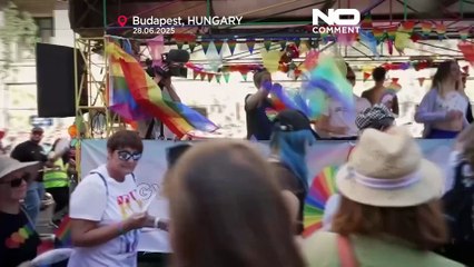 Circa 100.000 persone hanno sfilato al Budapest Pride sfidando il divieto del governo