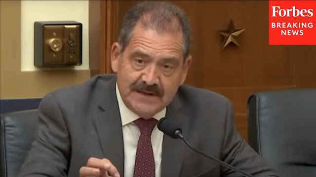 Chuy García: Republicans 'Pretend To Be Concerned' About Immigration System, 'Don't Want To Fix' It