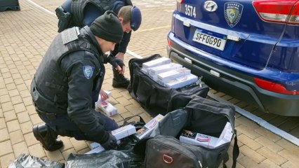 GM apreende 110 maços de cigarro na rodoviária de Cascavel