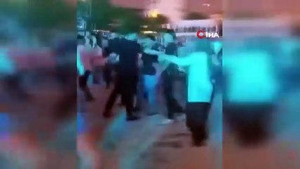 Ünlü ismin konserinde ortalık birbirine girdi!