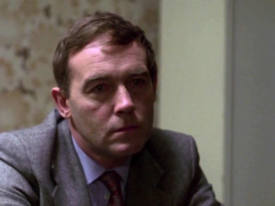 George Smiley (Alec Guinness) and Peter Guillam (Michael Jayston) Set a Trap for Toby Esterhase (Bernard Hepton) - Tinker, Tailor, Soldier, Spy