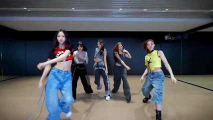 MEOVV(미야오) - ‘HANDS UP’ DANCE PRACTICE VIDEO (Moving Cam ver.)