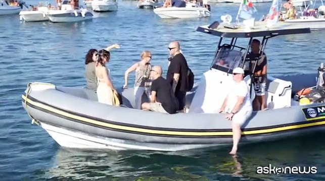 Elisa e il suo sogno sull'acqua con il festival galleggiante Tramonti a Nord Est