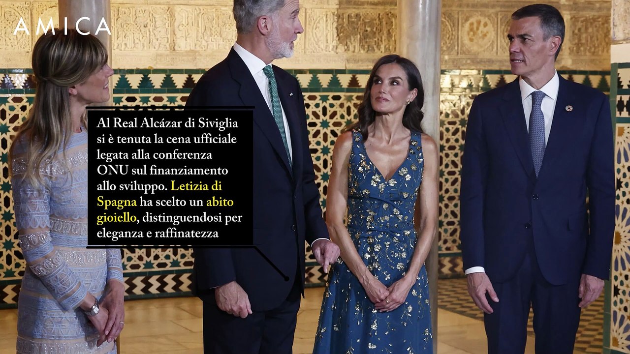Abito gioiello e portamento regale: il look impeccabile di Letizia di Spagna a Siviglia