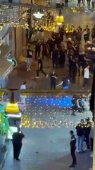 Bir grup Leman Dergisi'ne saldırı düzenledi