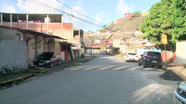 Assalto em plena luz do dia: Moradores da Bomba do Hemetério vivem medo constante em meio a crescente onda de roubos