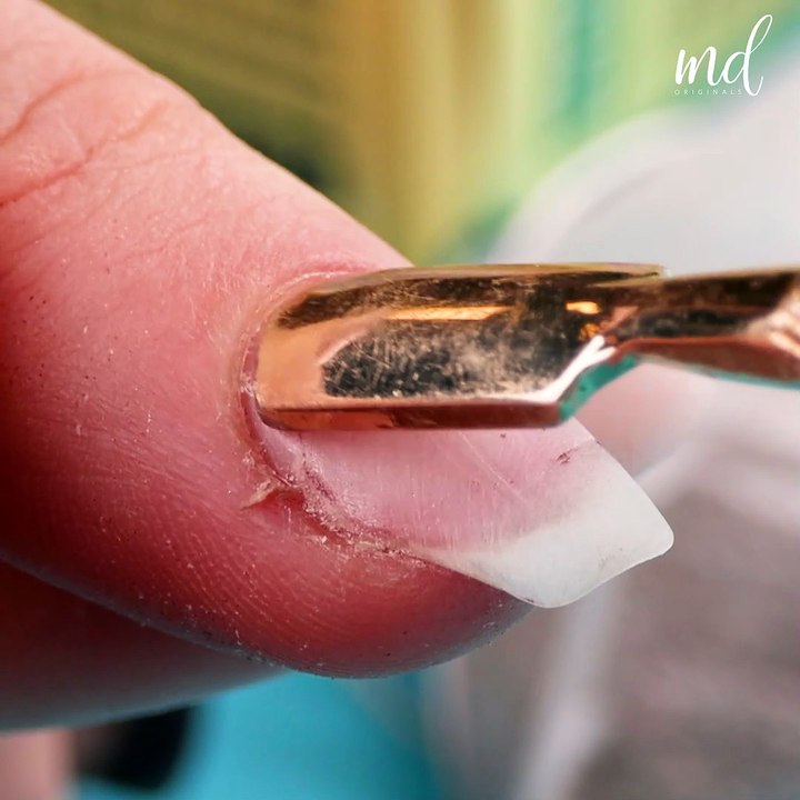How to fix a broken nail! 💅✨