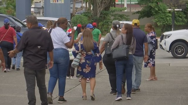 Gremio magisterial y empresarios buscan puntos de consenso para resolver paro de clases