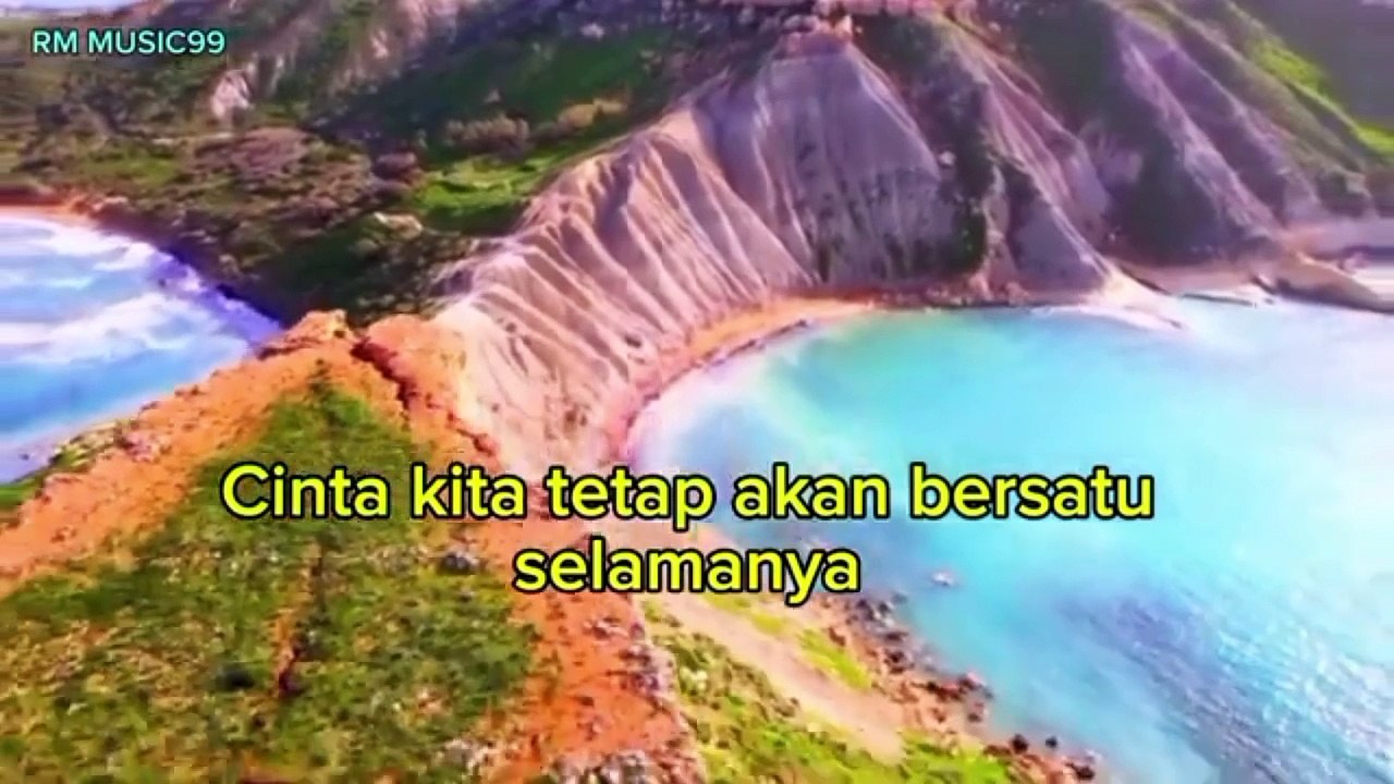 Kita berbeda by AYU SARMINAH