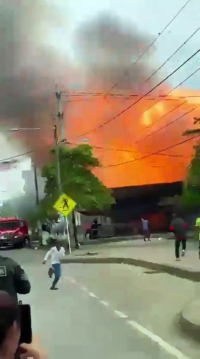 Voraz incendio en Turbo