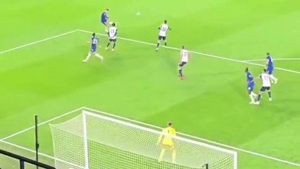 Enzo Fernández scores a stunning goal to give Chelsea the win over Tottenham in this Premier League 2025