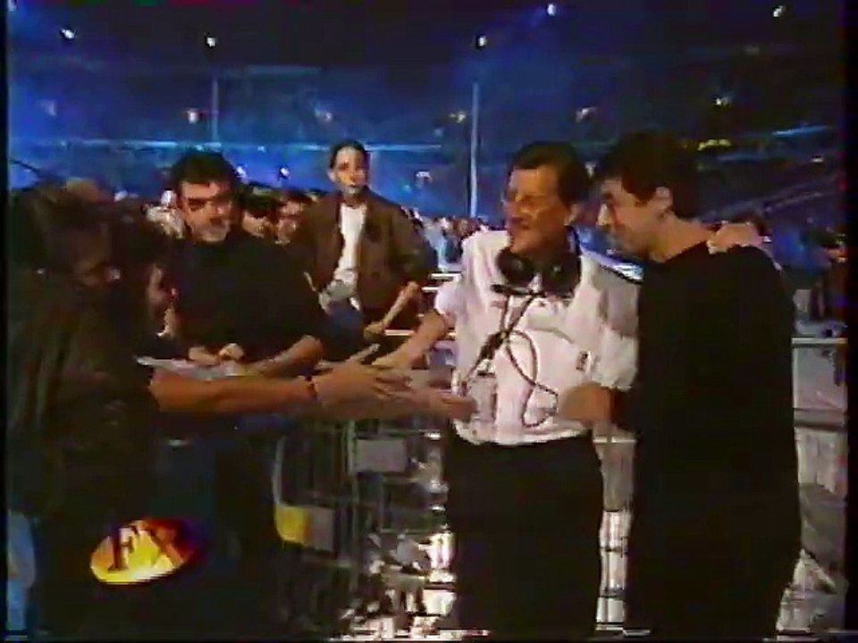 Johnny Hallyday – Stade de France 1998 : Reportage Exclusif TF1 sur un Concert Légendaire