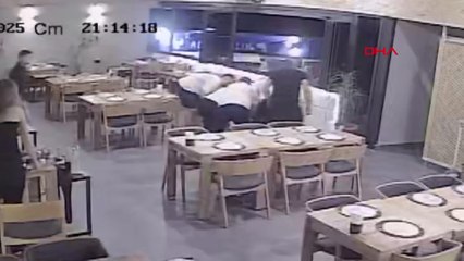 Boğazına karides takılan müşterisini kurtaran işletmeci: İyi ki Heimlich eğitimini almışım