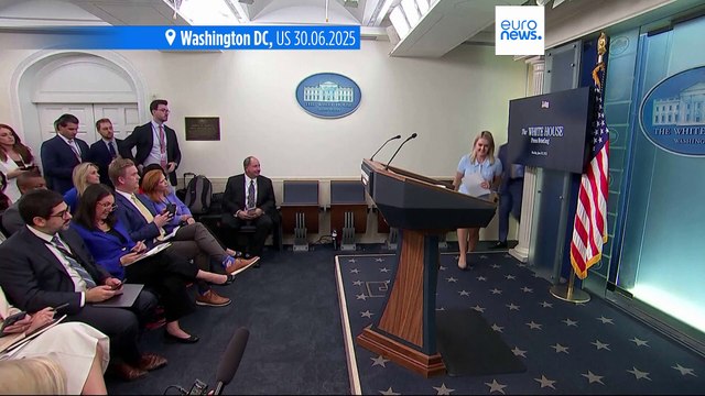 Donald Trump signs executive order lifting US sanctions on Syria