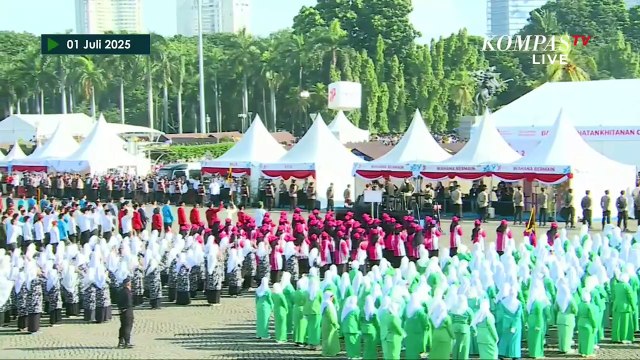 Presiden Prabowo Didampingi Kapolri Periksa Pasukan Upacara HUT ke-79 Bhayangkara