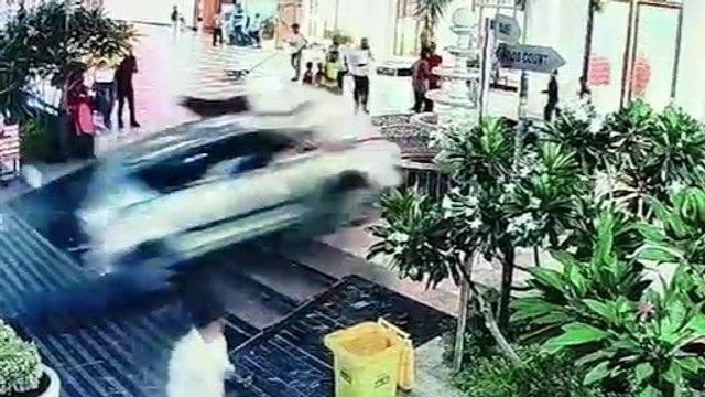 Watch: Car ploughs into hotel in UP's Hapur; 1 dead, 3 injured