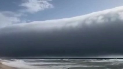 Rare weather phenomenon grips beachgoers at Portugal beach during heatwave