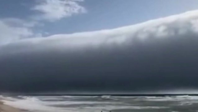 Rare weather phenomenon grips beachgoers at Portugal beach during heatwave