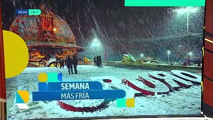 A la intemperie en un intenso frío, pacientes madrugan con la esperanza de conseguir una ficha en hospitales