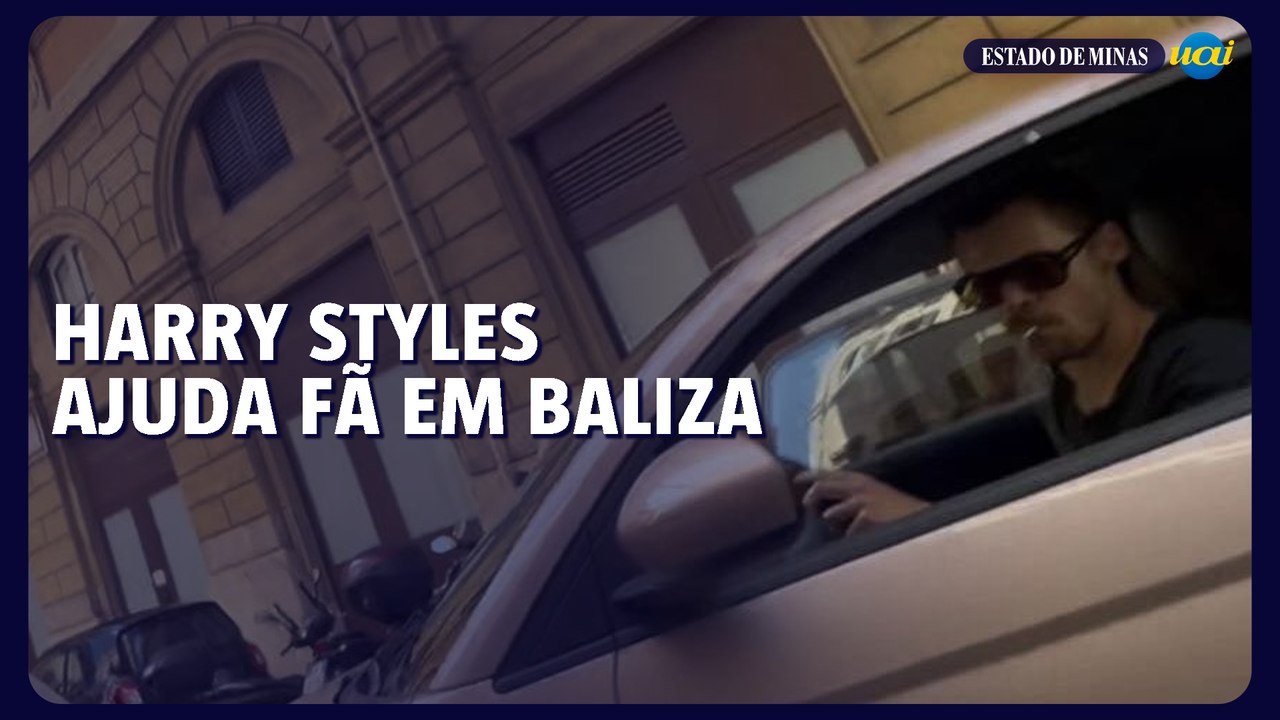 Harry Styles tenta ajudar fã a fazer baliza em rua de Roma