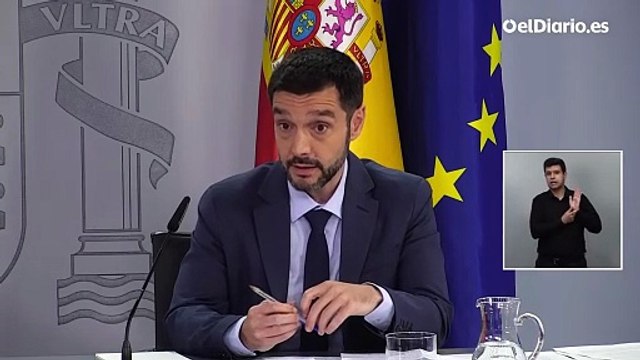 El Gobierno quiere prohibir la publicidad de los vuelos cortos, los combustibles fósiles y de los coches más contaminantes