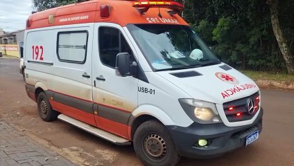 Motociclista fica ferida em acidente na Rua Fortunato Bebber ao lado do Zoológico