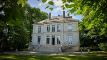 Lagerfeld-Villa bei Paris für knapp fünf Millionen Euro versteigert
