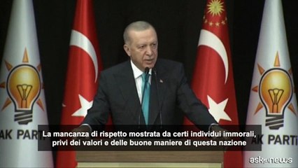 Erdogan: Vignetta Maometto "vile provocazione mascherata da umorismo"