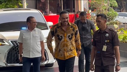 Sambangi KPK, Menteri UMKM Berikan Dokumen Soal Perjalanan Istri ke Luar Negeri