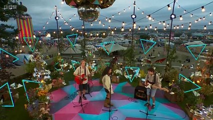 Olivia Dean - Nice to each other - Live @ Glastonbury 2025