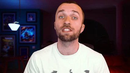 SQUEEZIE : Il ne vous laissera jamais partir de chez lui...
