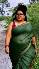 Tamil woman walk on the Rood || Movie Clip || Superhit Tamil movie scene ||