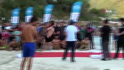 Antalya'da korku dolu anlar: 10 bin TL ödül uğruna hastanelik oldular...