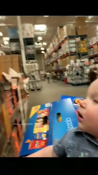 Cute baby's new viral funny video 📸 siblings viral video 📸 funny baby reactions 🤣🤣#shorts #shortvideos #viralvideos #viralshorts #funny #funnyvideos #comedy #kids #baby #love #care