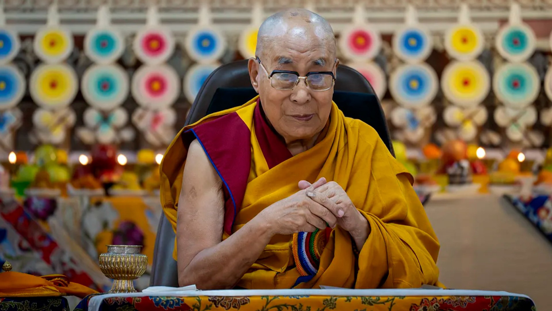 El Dalai Lama da detalles de su "reencarnación" y deja de lado a China