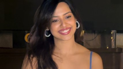 एक्ट्रेस Aditi Shetty ने Paparazzi के लिए किया जमकर पोज!