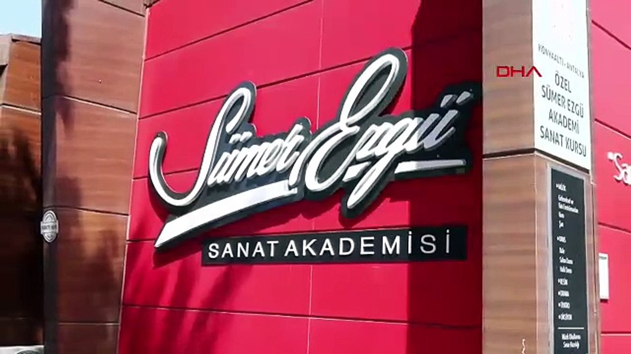 Sanatçı Sümer Ezgü uyardı: 'Müzik yozlaşırsa toplum da çürür ve çöker'