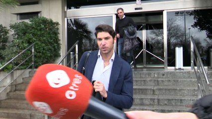 Cayetano pone tierra de por medio tras su detención con una clara declaración de intenciones