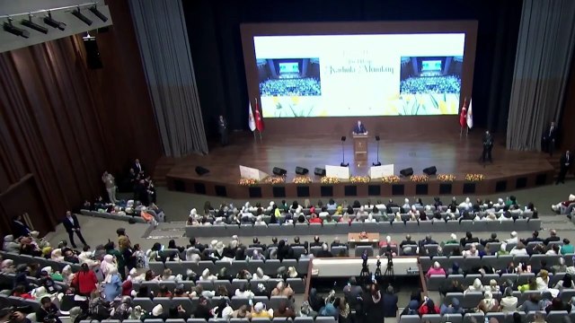 Erdoğan Yasakları kaldırdık, vesayet odaklarını dağıttık, kendilerini milletten üstün gören kibir abidelerine hep birlikte hadlerini bildirdik.