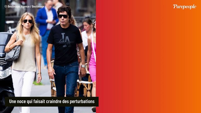 Jean Luc Lahaye s'est marié à 72 ans et en baskets ! Il a dit oui à Paola, 30 ans de moins, qui a choisi une robe minimaliste