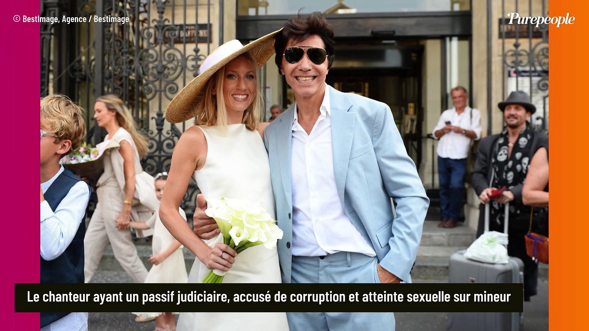 Jean-Luc Lahaye s'est marié à 72 ans et en baskets ! Il a dit oui à Paola,  30 ans de moins, qui a choisi une robe minimaliste - Vidéo Dailymotion