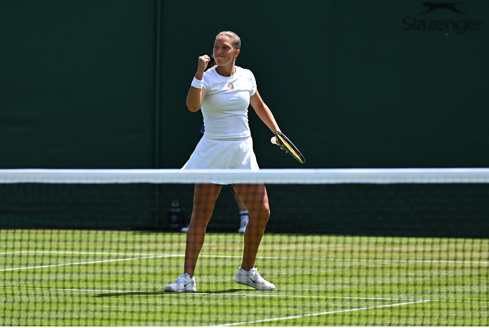 Wimbledon : Parry sort le grand jeu face à Shnaider et se qualifie pour le troisième tour !
