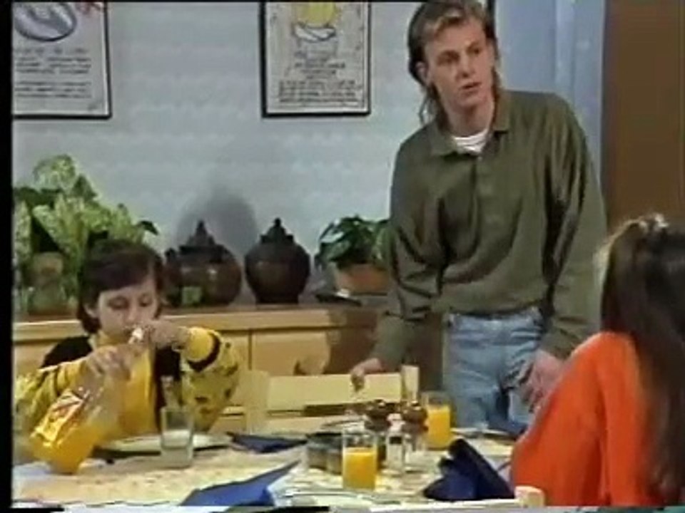 Neighbours deutsch - 362 - Prüfungsstress (14.10)