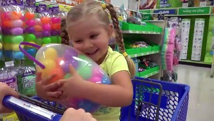 Diana with Mommy doing shopping in a toy store Funny video for kids and toddlers