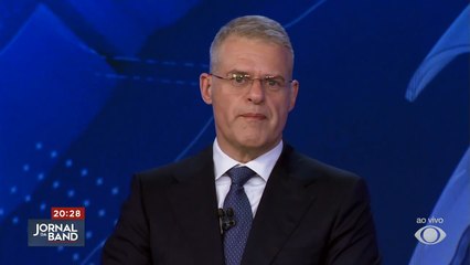 Avião capota durante pouso de emergência nos Estados Unidos