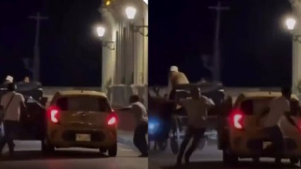 VIDEO | Fuerte enfrentamiento entre taxista y cochero puso en riesgo a dos turistas en Cartagena