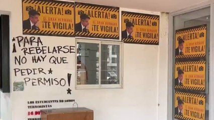 Profesor de la UNAL denuncia persecución en contra: su cara apareció en letreros amenazantes